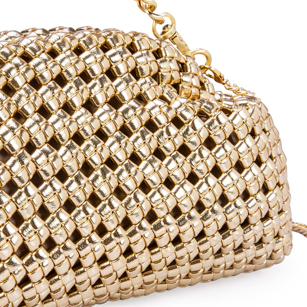 BOLSA CLUTCH DOURADA TRESSÊ image number 3