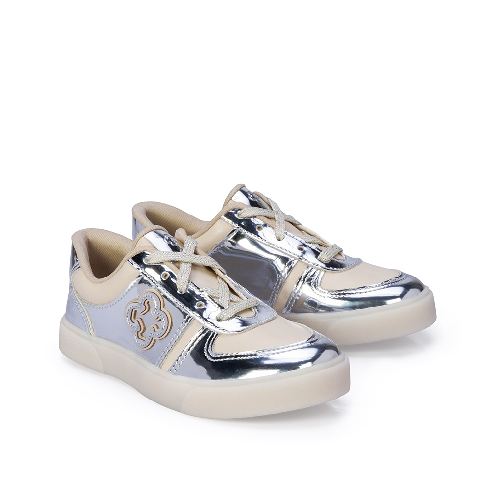 TÊNIS INFANTIL PRATEADO METALIZADO AMARRAÇÃO image number 1