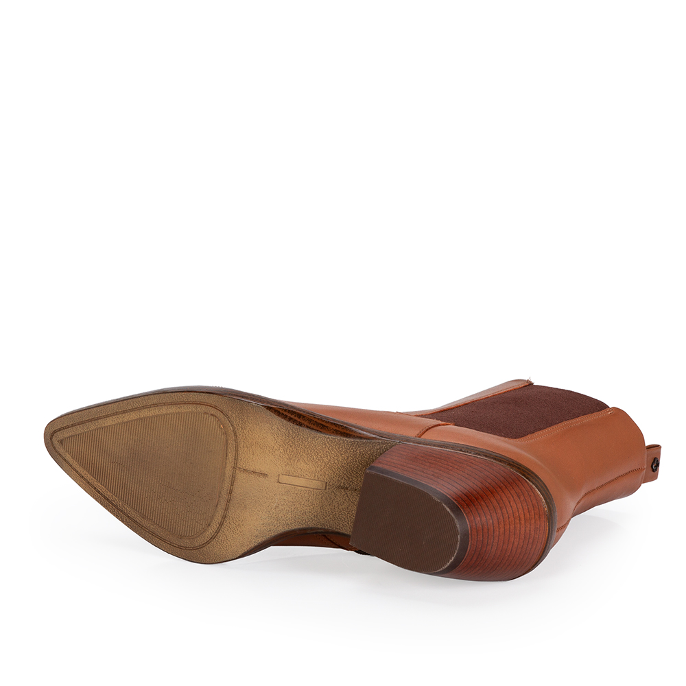 BOTA MARROM COURO CANO CURTO BICO FINO image number 3