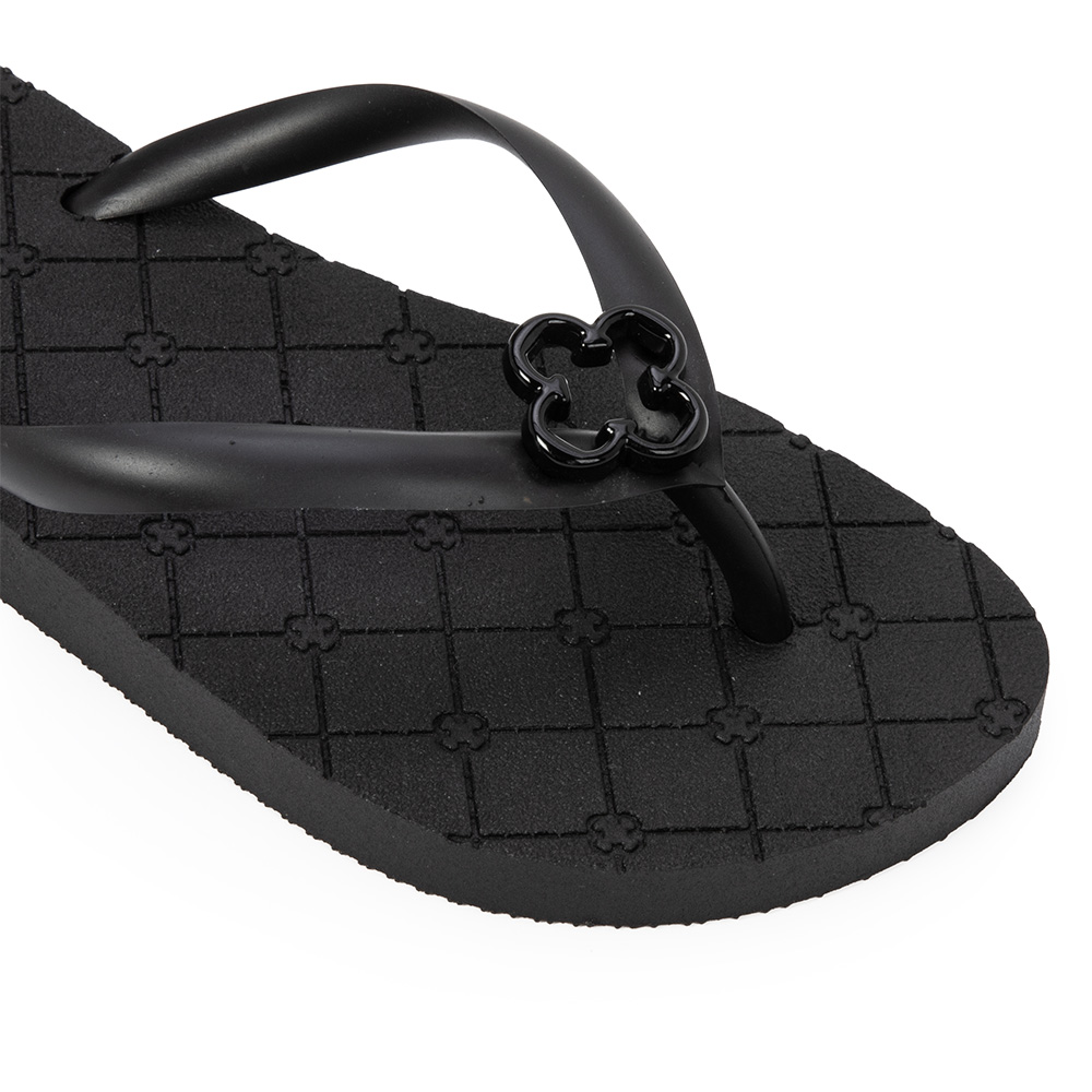 CHINELO DE DEDO INFANTIL MONOGRAMA PRETO image number 2