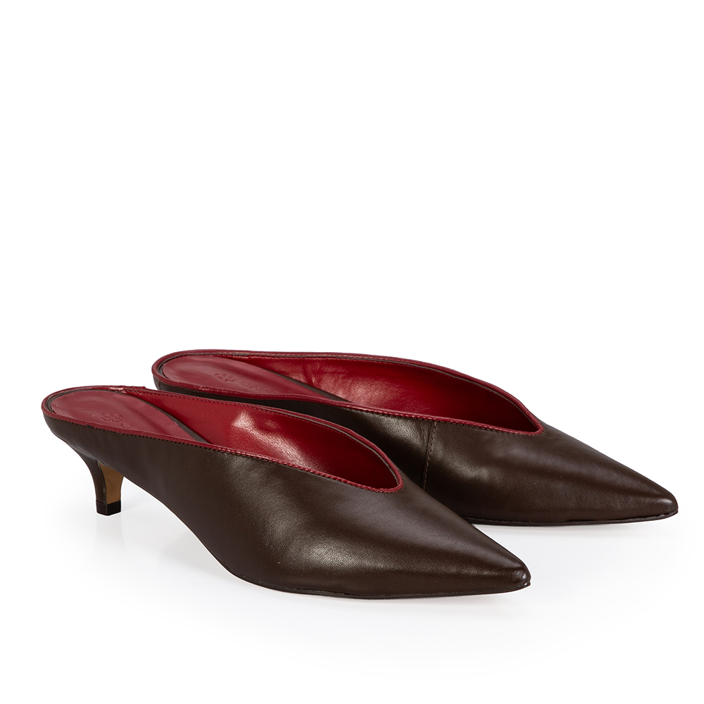 MULE SALTO BAIXO MARROM DE COURO BICOLOR image number 2