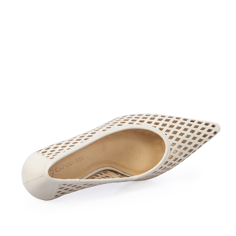 SCARPIN SALTO MÉDIO BRANCO DUNA DE COURO VAZADO image number 4