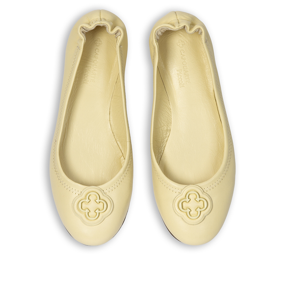 SAPATILHA INFANTIL DE COURO CREME CATHERINE image number 4